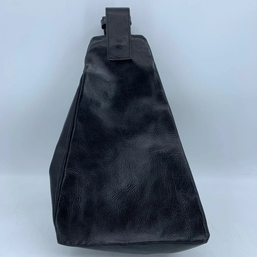 90s Y2K Wilsons Leather Goth Black Italian Leather Convertible Sling Backpack